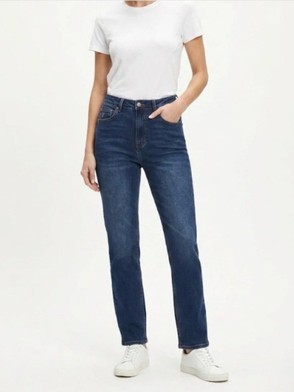 FRYE Straight Leg High Waist Jeans Medium Wash Denim Women's Size 6 / 28